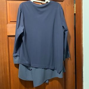 Porto shirt,women’s size4 Porto sizing,fits XL/2XL.,3/4 length sleeve,dual blue